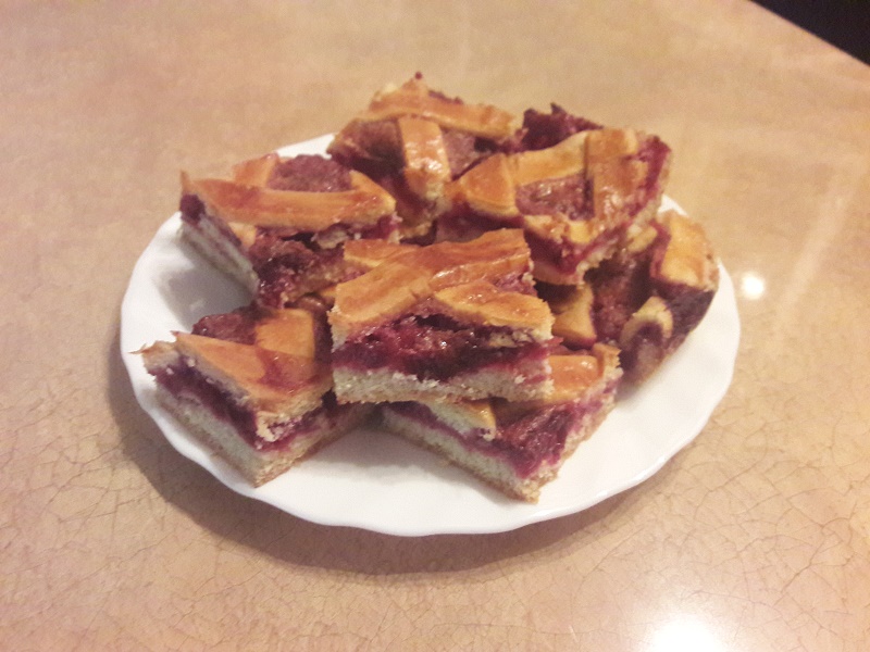 Könnyű szilvás pite