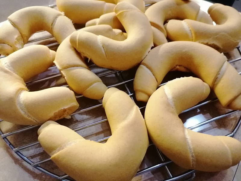 Paprikás kifli