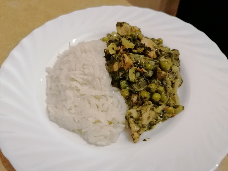 Spenótos-kókusztejes csirke curry