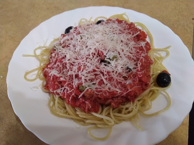 Paradicsomos tonhalas spagetti