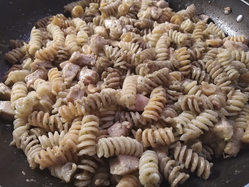 Pollo alla pesto verde